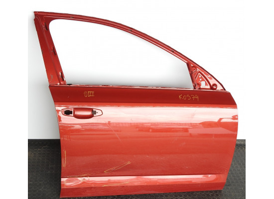Dveře pravé přední Škoda Octavia III 3 5E 5E0831312 5E0831052